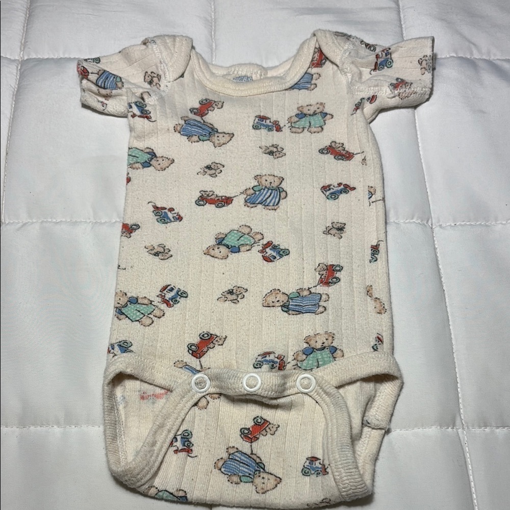 Vintage Dundee Cream Teddy Bear Print Infant Newborn Onesie One Piece